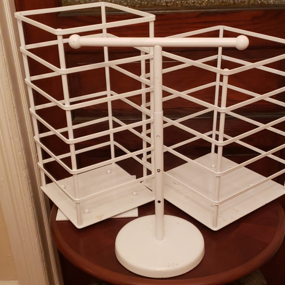 Fixtures - Picture 4 of 6